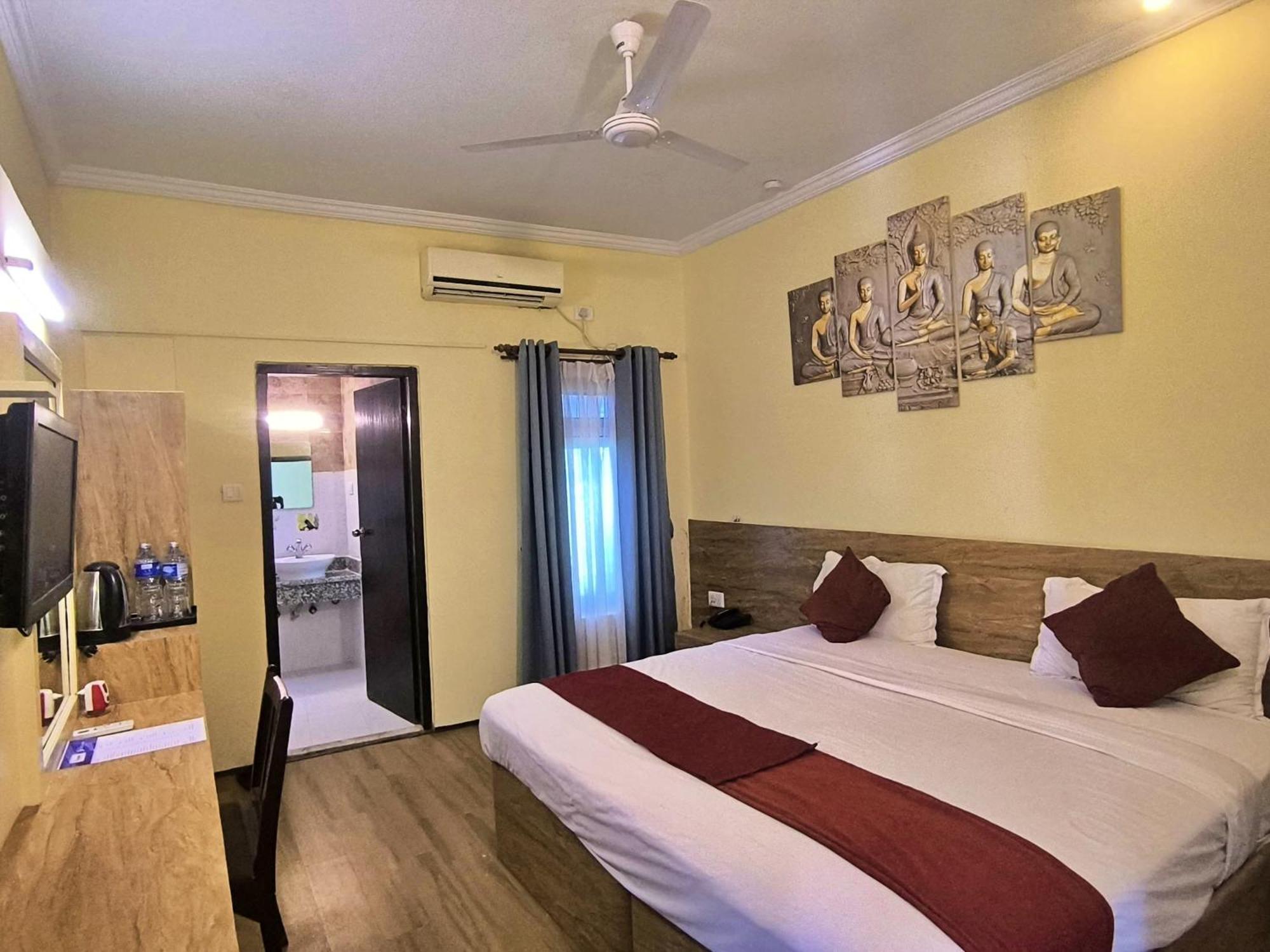 Hotel Peaceland Lumbini Exterior foto