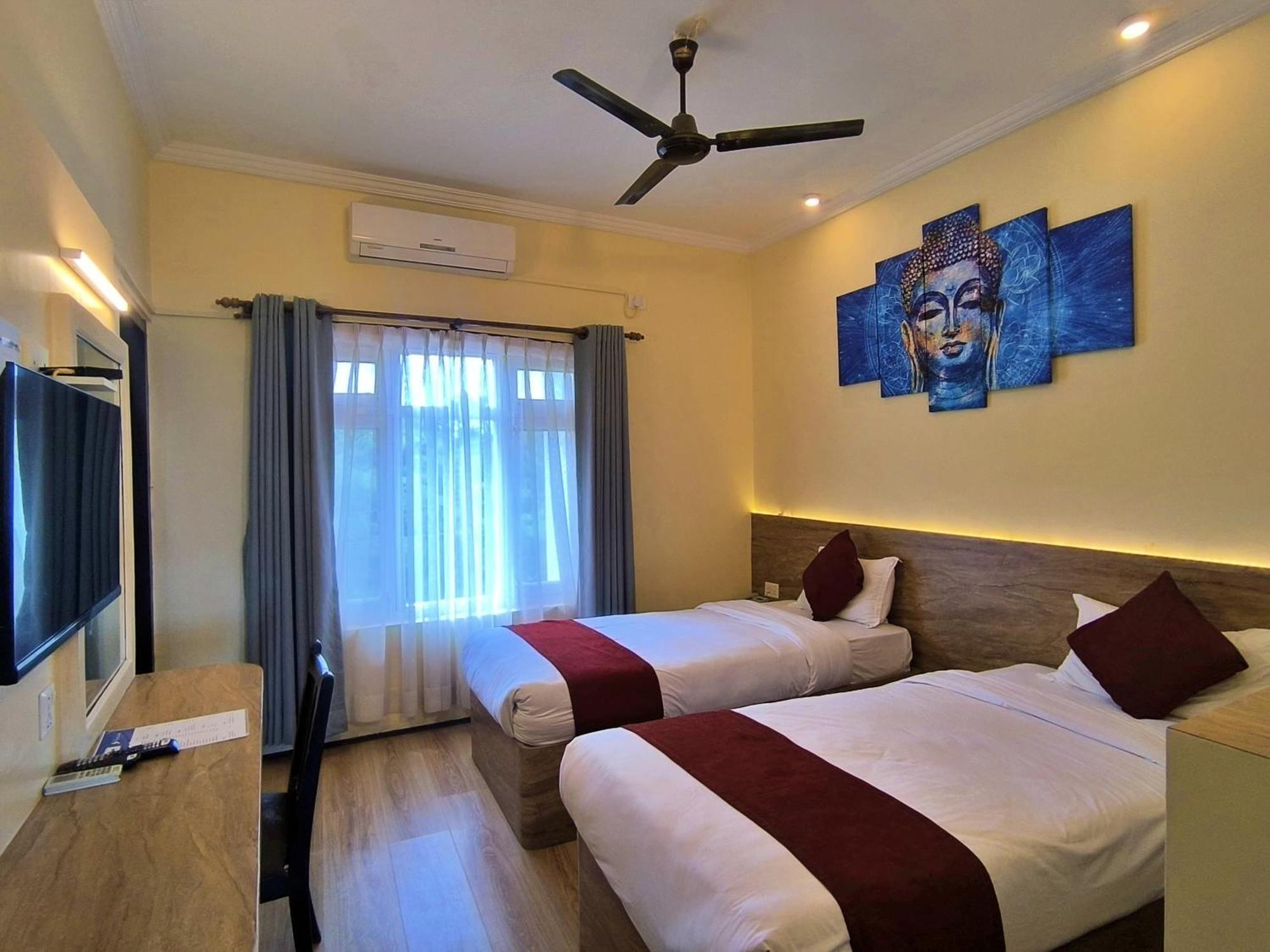 Hotel Peaceland Lumbini Exterior foto