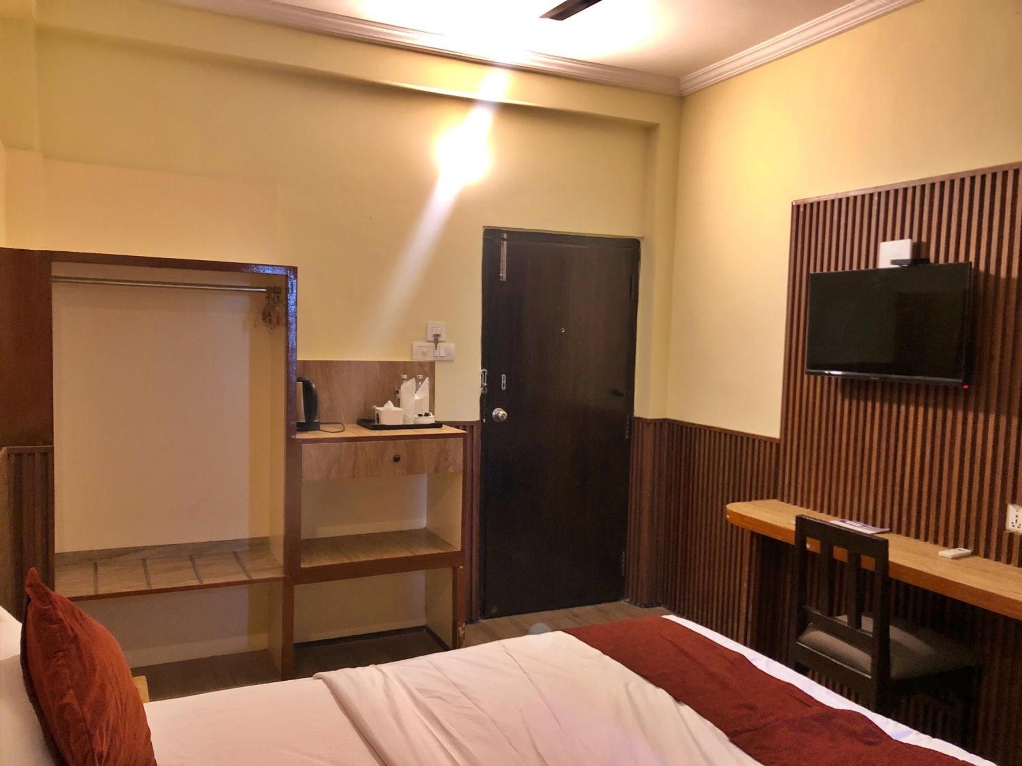 Hotel Peaceland Lumbini Exterior foto